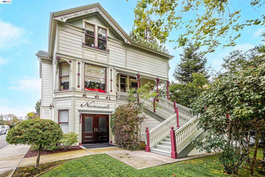 Property photo for 742 B St, Hayward, CA