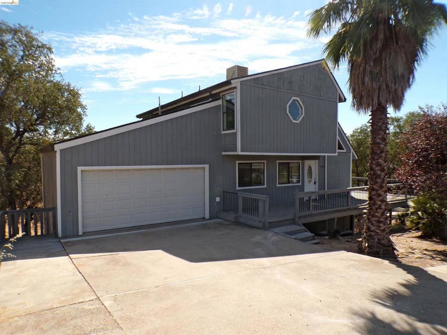 Property photo for 4271 Council Trl, Copperopolis, CA