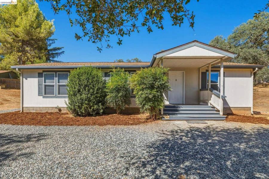 Property photo for 14019 Park Ave, Jamestown, CA