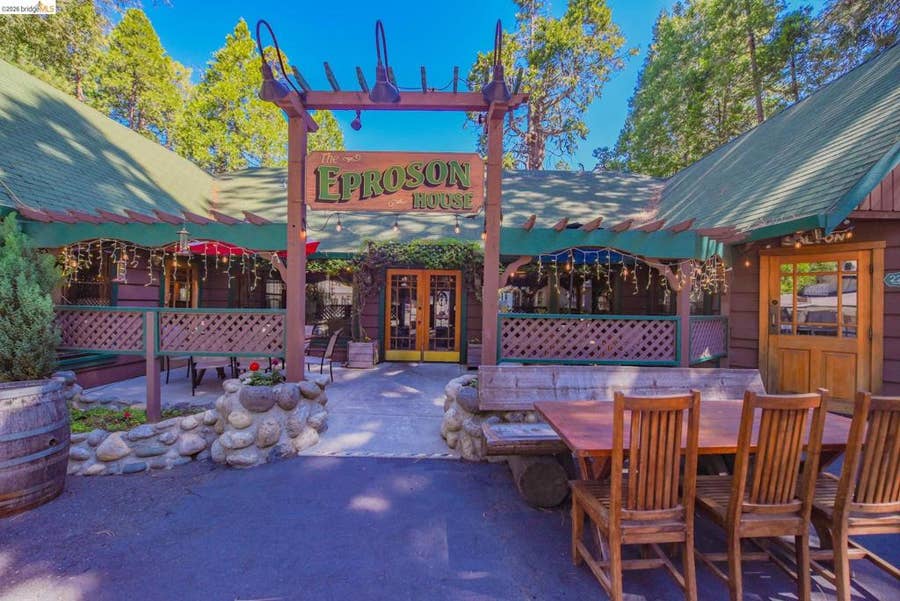 Property photo for 22930 Twain Harte Drive, Twain Harte, CA