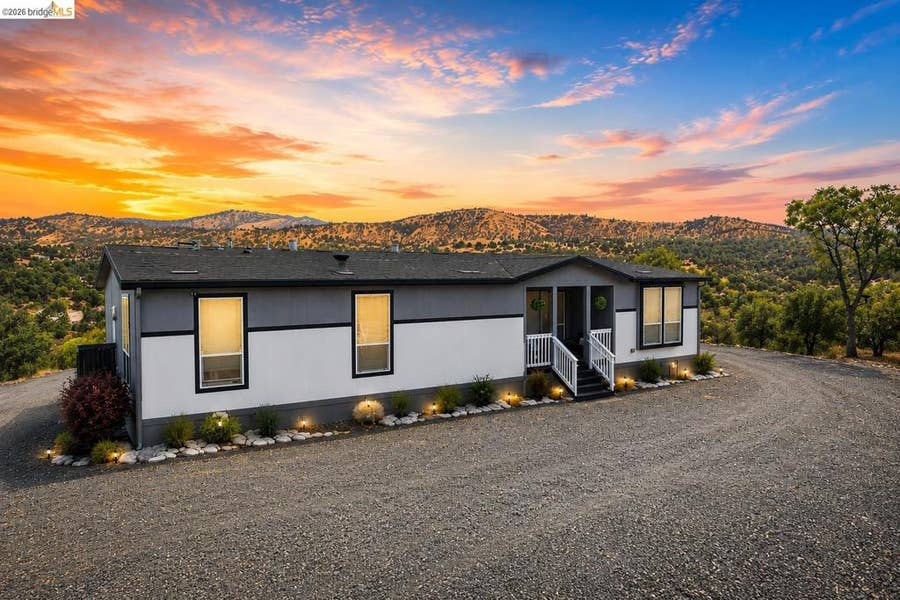 Property photo for 1464 Papoose Dr, Copperopolis, CA