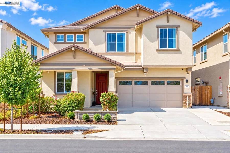 Property photo for 209 Brush Creek Dr, Brentwood, CA