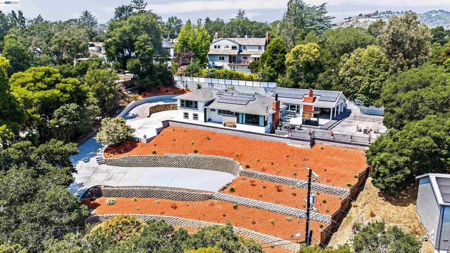 Property photo for 4363 Short Hill Road, Oakland, CA