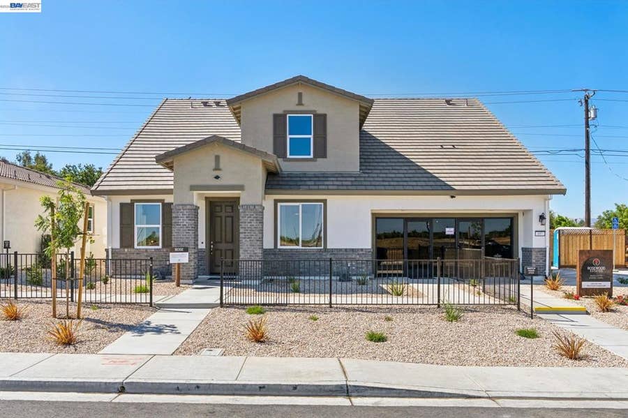 Property photo for 658 West Cliff St, Oakley, CA