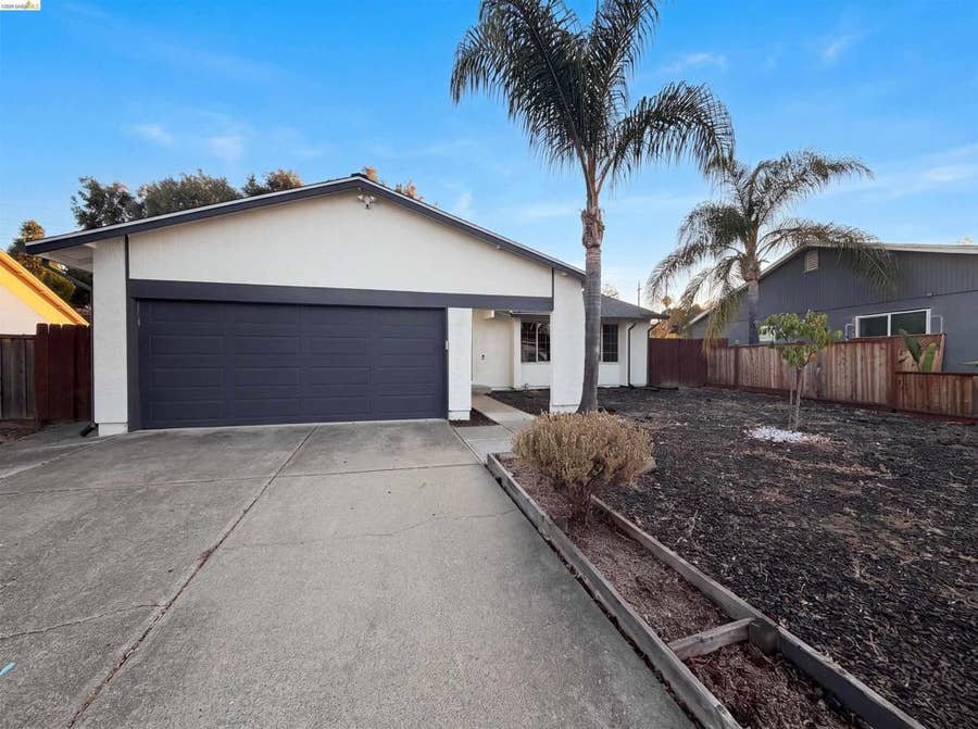 Property photo for 112 Aster Ct, Hercules, CA