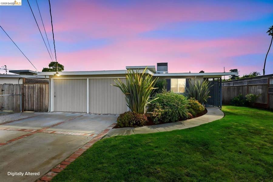 Property photo for 2620 Fordham ST, East Palo Alto, CA
