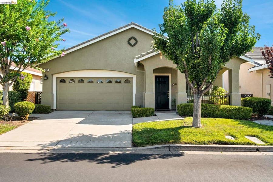 Property photo for 297 Baldwin Dr, Brentwood, CA