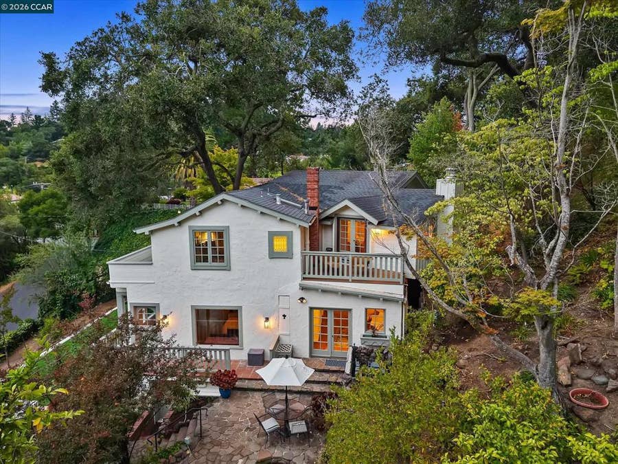 Property photo for 112 Camino Sobrante, Orinda, CA