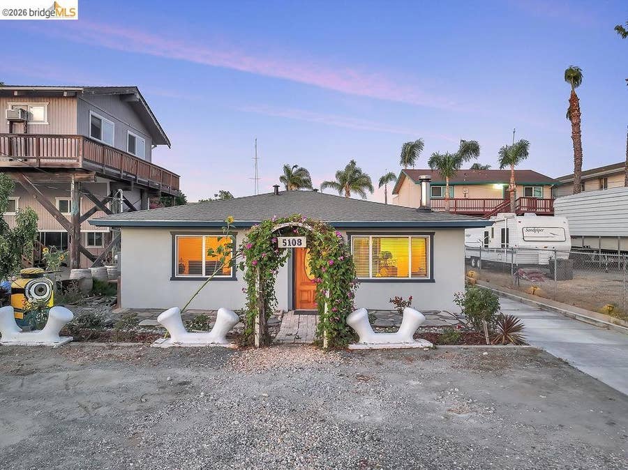 Property photo for 5108 Sandmound Blvd, Oakley, CA