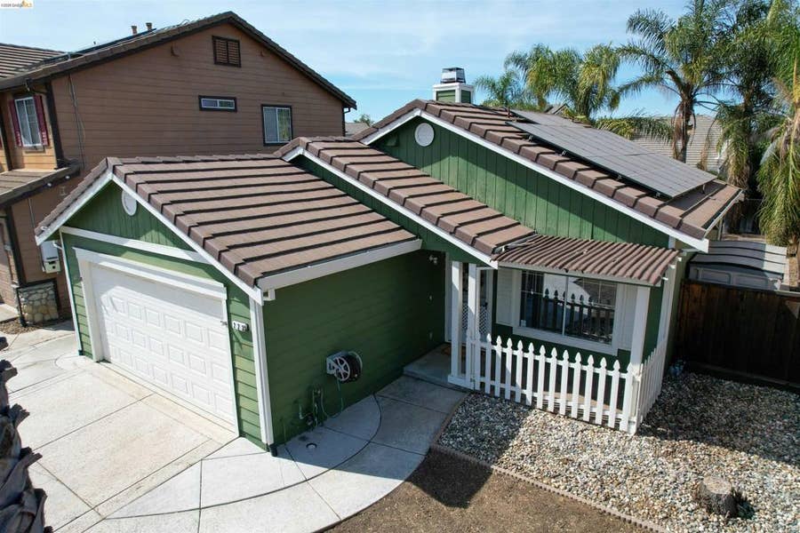 Property photo for 223 TWILIGHT  CT, Brentwood, CA