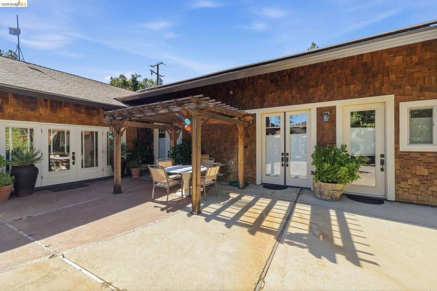 Property photo for 22890 MOUNT HOLLY LN, Columbia, CA