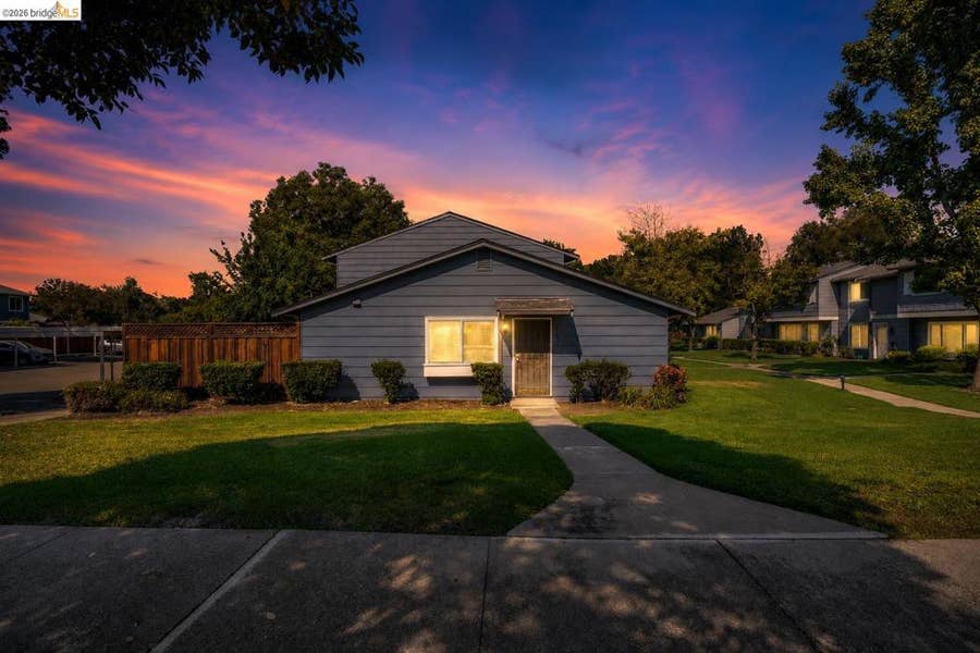 Property photo for 1651 Monterey Dr, Livermore, CA