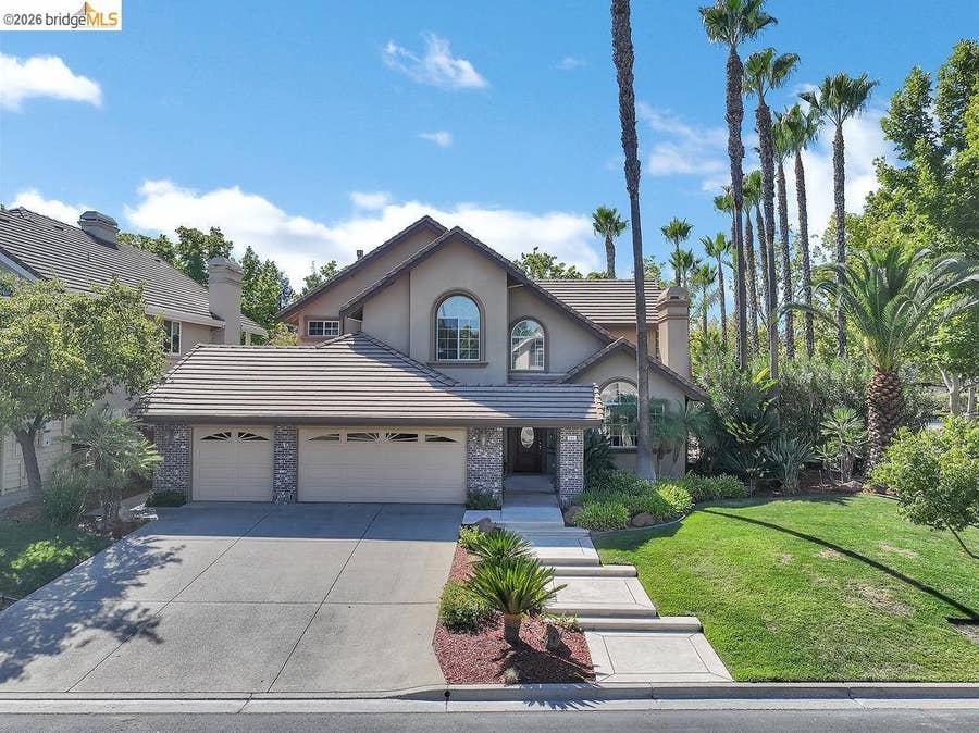 Property photo for 565 Mcintosh Ter, Brentwood, CA