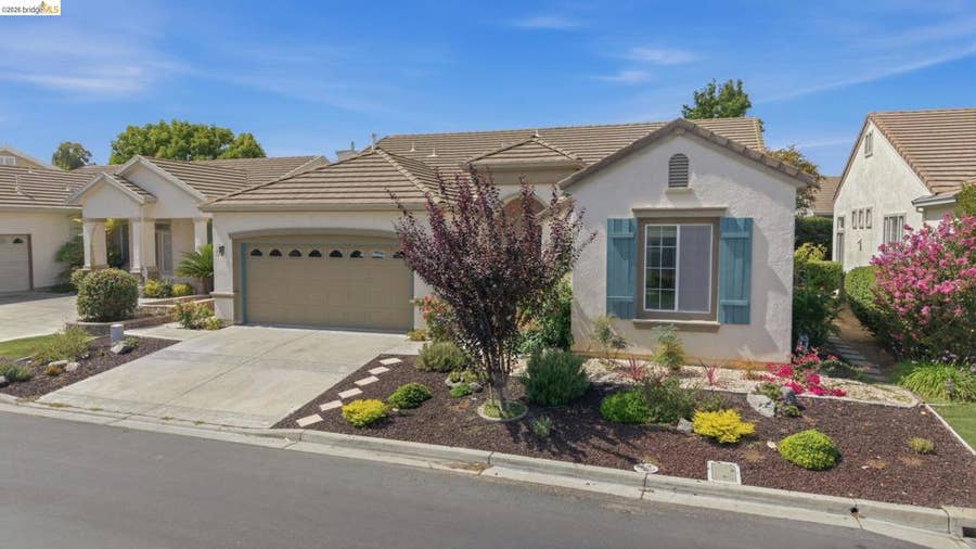 Property photo for 453 Tayberry, Brentwood, CA