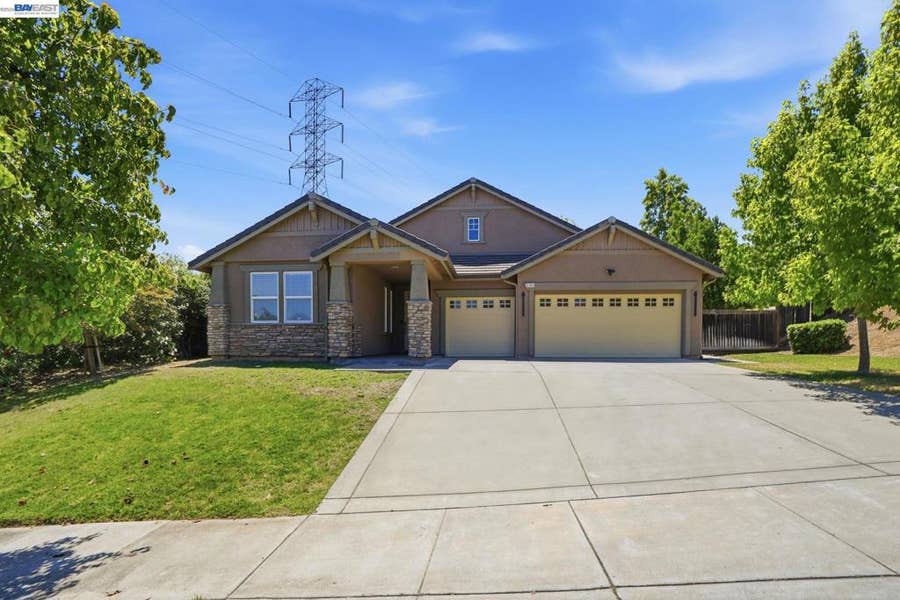 Property photo for 2742 St Andrews Dr, Brentwood, CA