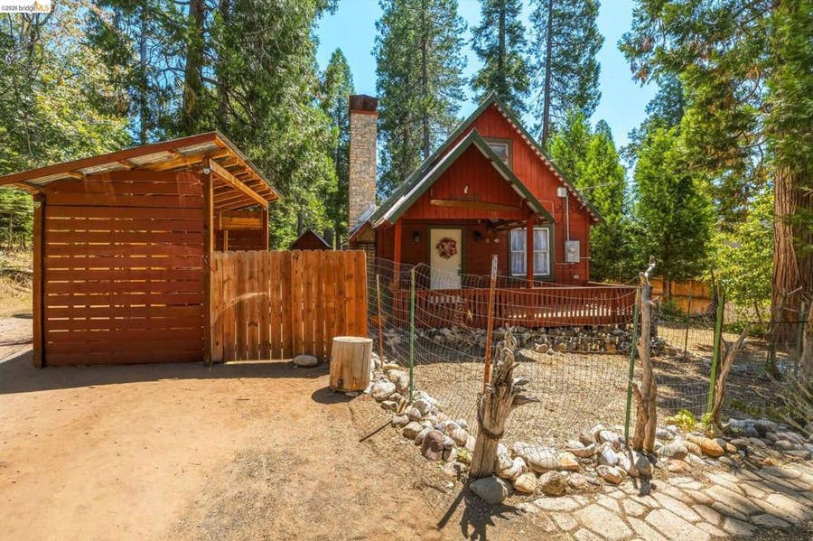 Property photo for 24249 Sugar Pine Rd, Mi Wuk Village, CA