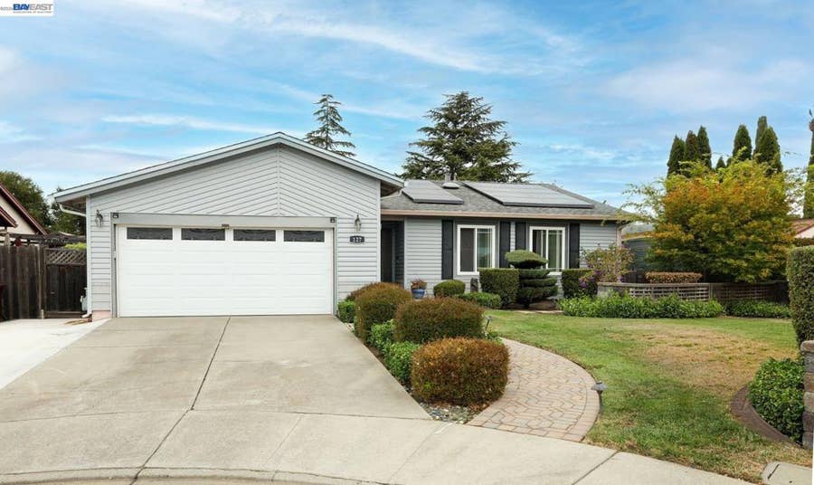 Property photo for 127 Catalpa Ct, Hercules, CA