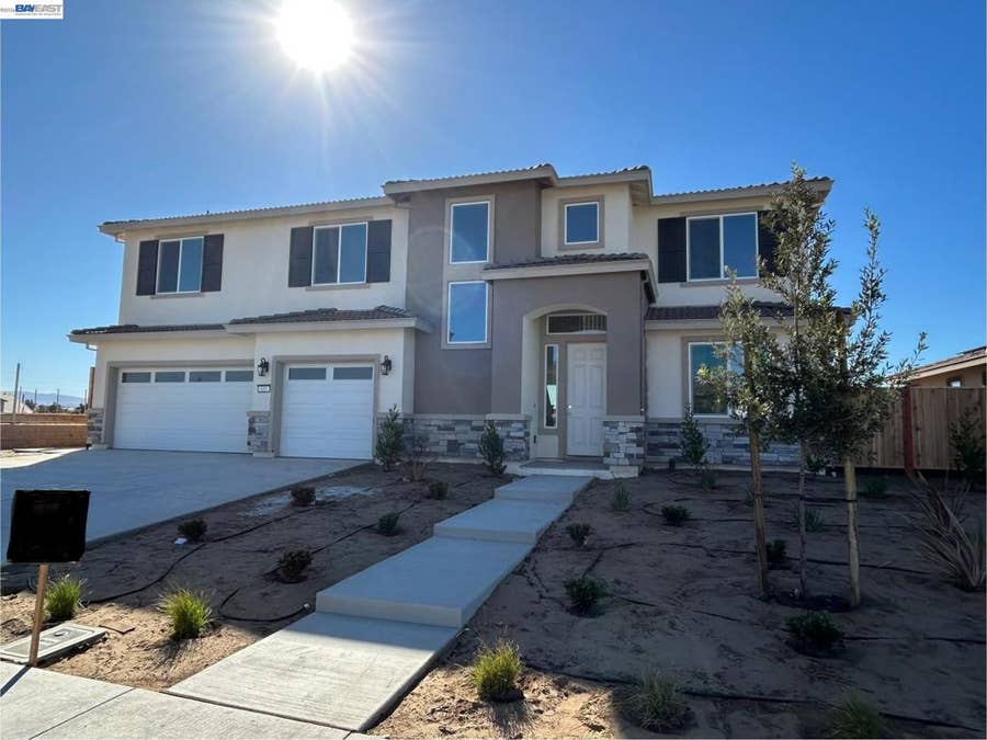 Property photo for 655 West Cliff st, Oakley, CA
