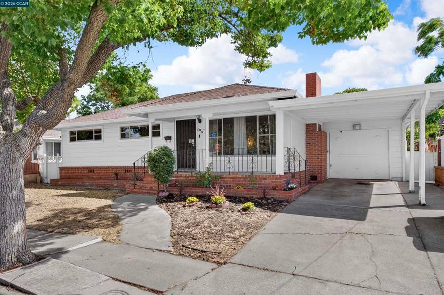Property photo for 105 W 15Th St, Antioch, CA