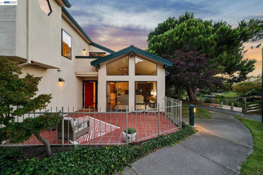Property photo for 918 Ironwood Rd, Alameda, CA