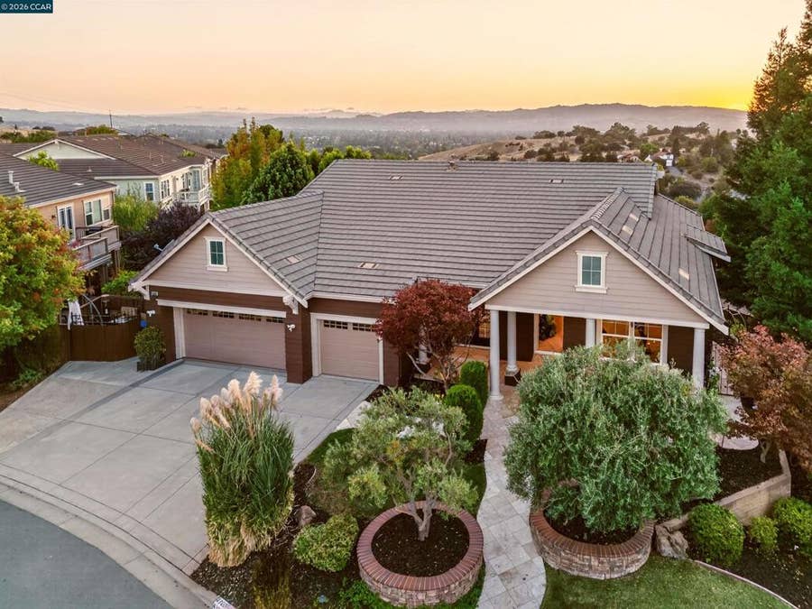 Property photo for 4360 Kingswood Dr, Concord, CA