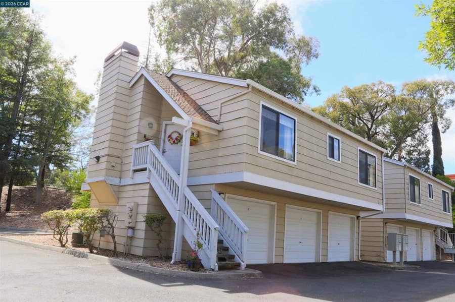 Property photo for 444 Mill Rd, Martinez, CA