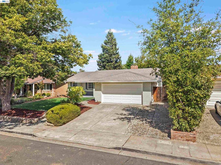 Property photo for 1730 El Padro Dr, Livermore, CA