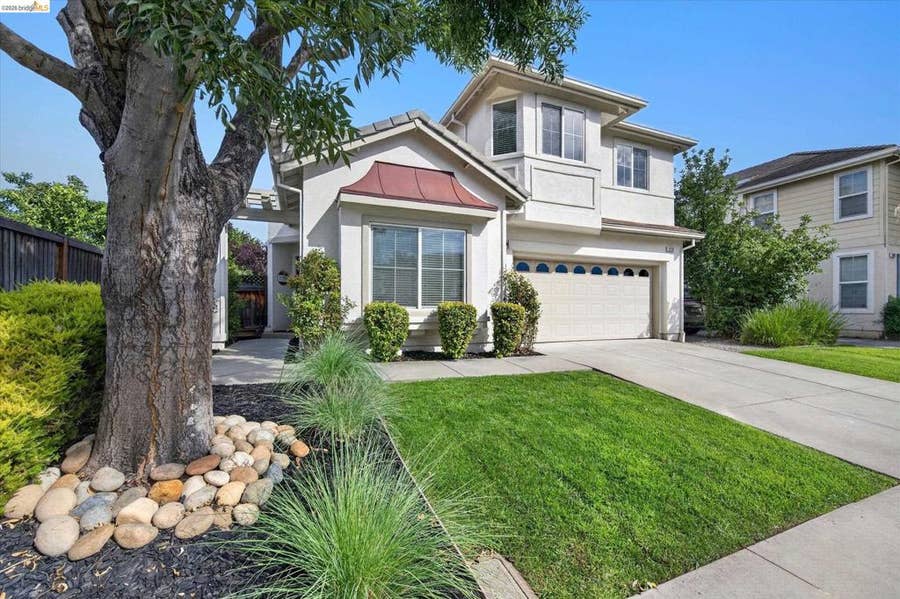 Property photo for 1250 Picadilly Ln, Brentwood, CA