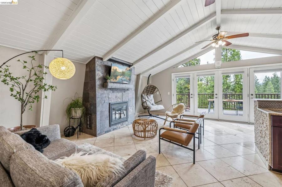 Property photo for 19933 Pine Mountain Dr., Groveland, CA