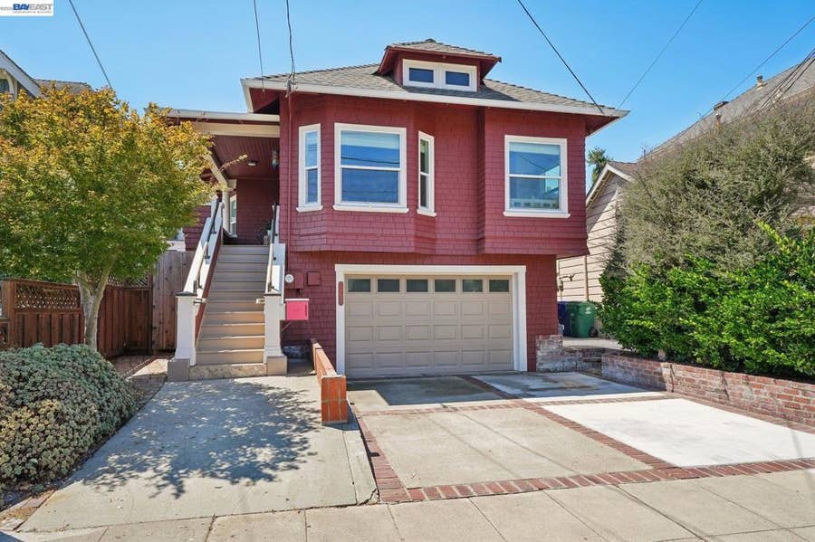 Property photo for 1620 Lincoln Ave, Alameda, CA