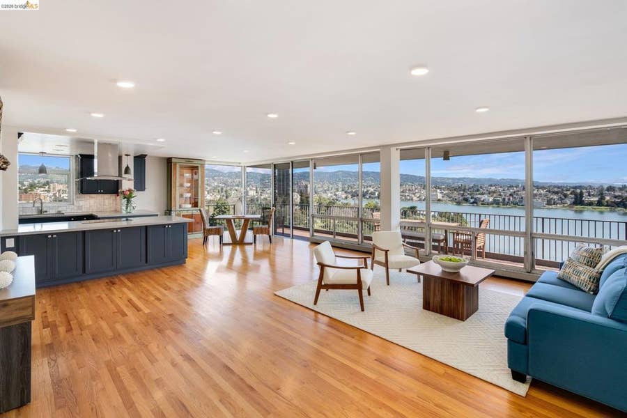 Property photo for 177 19Th St, #11E, Oakland, CA