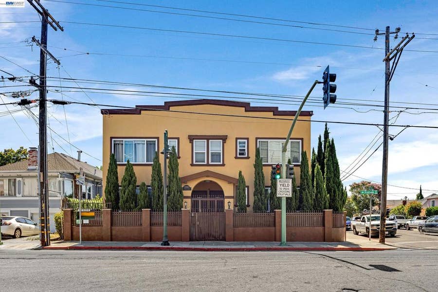 Property photo for 2300 Fruitvale Ave, Oakland, CA