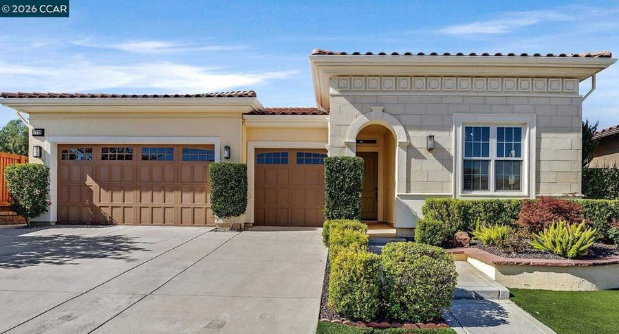 Property photo for 1939 Burgundy Ln, Brentwood, CA
