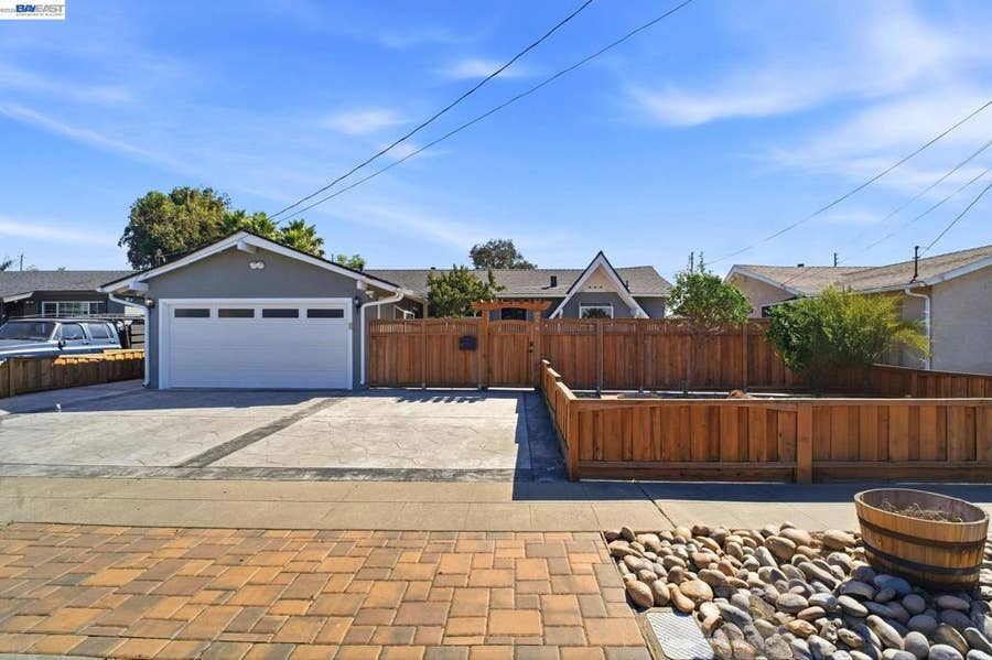 Property photo for 8278 Juniper Ave, Newark, CA