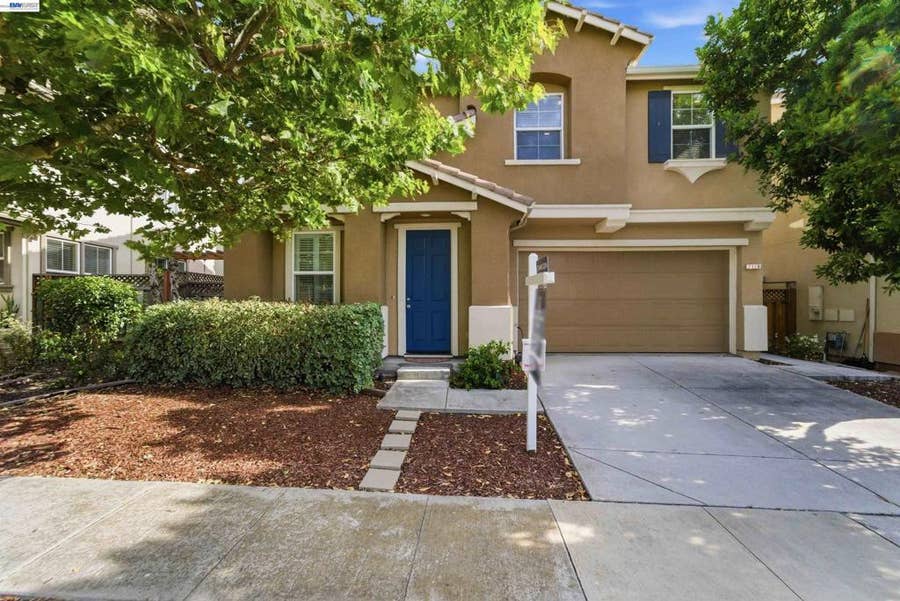 Property photo for 7129 Cerro Crest Dr, San Jose, CA