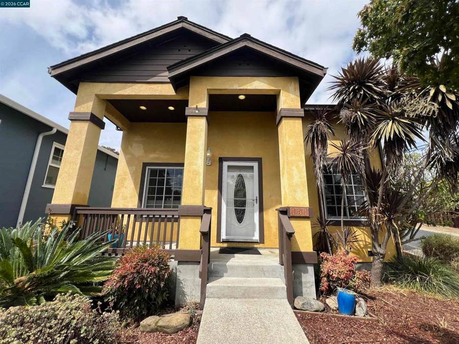 Property photo for 151 Daniels Ave, Vallejo, CA