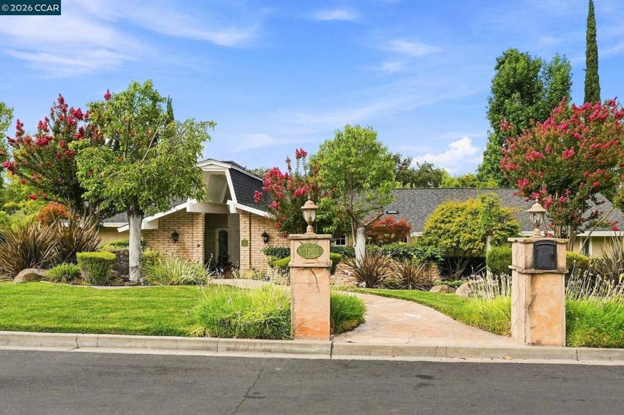 Property photo for 126 Peake Pl, Alamo, CA