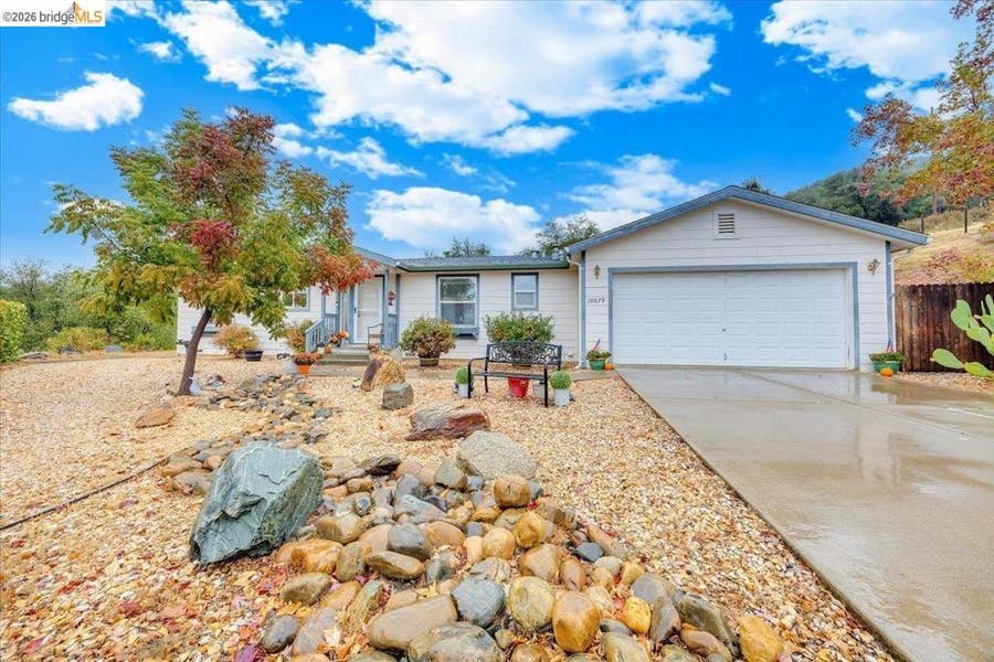 Property photo for 18679 Vista DR, Jamestown, CA