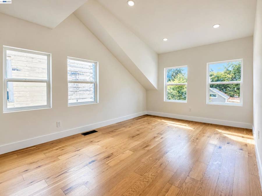 Property photo for 427 Locust St, Santa Cruz, CA