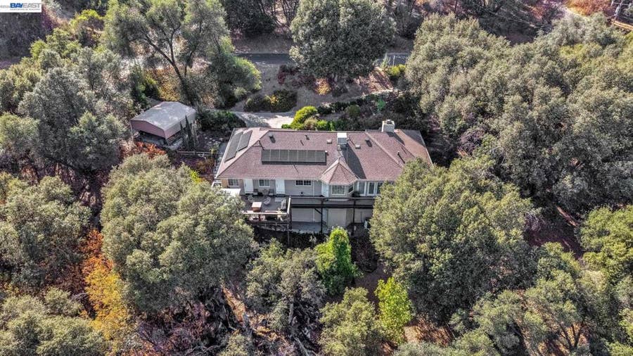 Property photo for 39309 Forest Park Ln, Oakhurst, CA