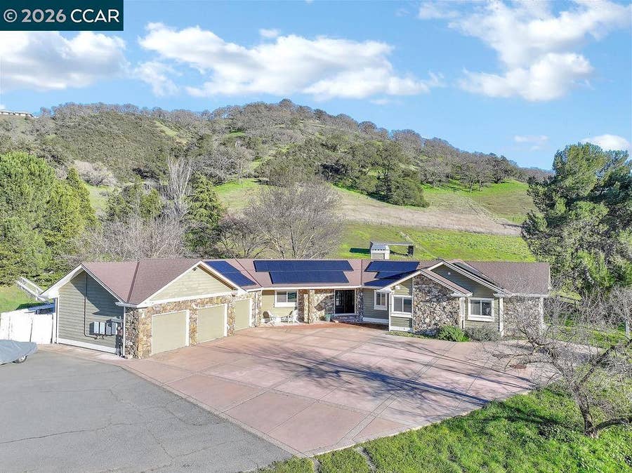 Property photo for 4161 Leon Dr., Clayton, CA