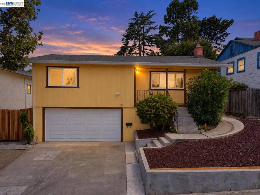 Property photo for 233 Fairmont Ave, Vallejo, CA