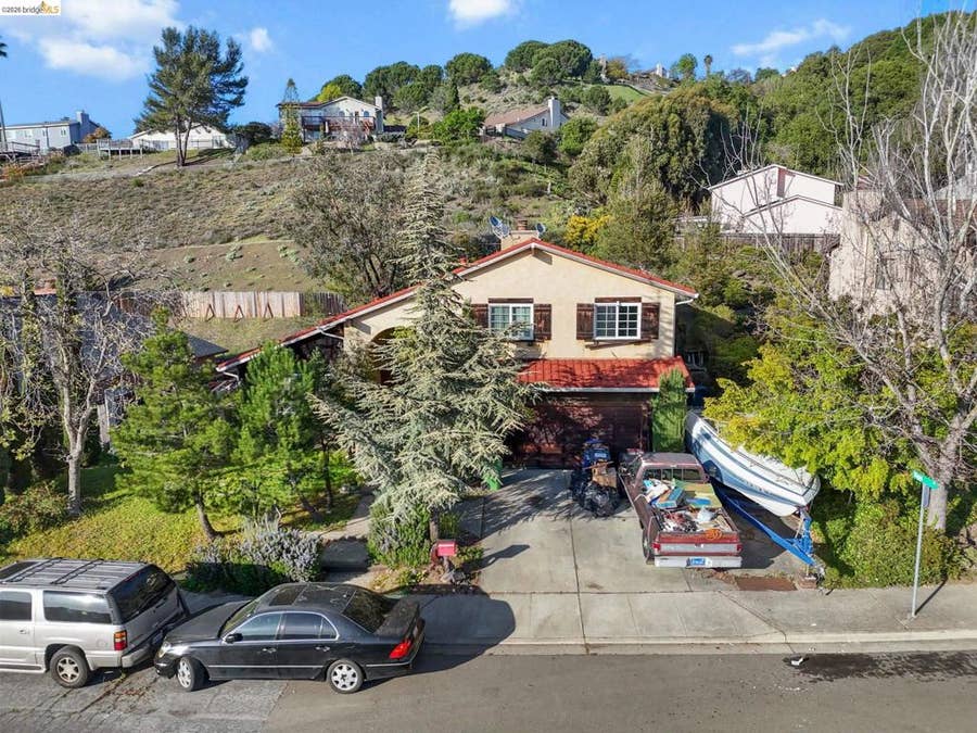 Property photo for 28174 Dobbel Ave, Hayward, CA