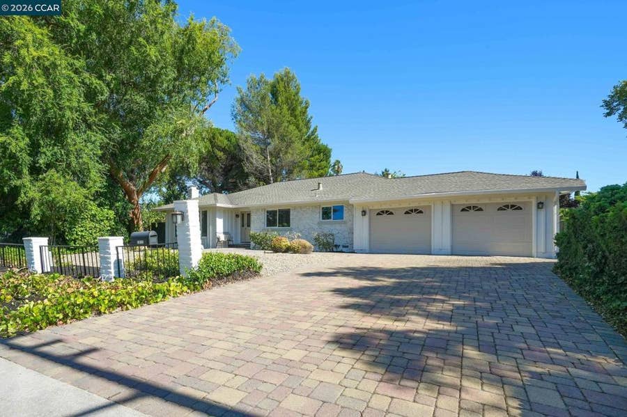 Property photo for 1517 Harlan Dr, Danville, CA