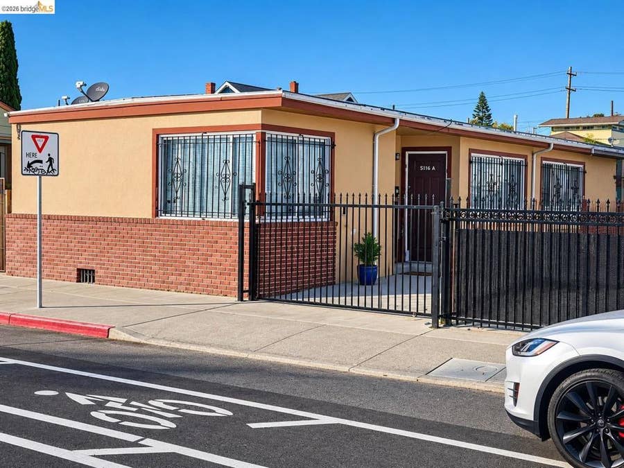Property photo for 5116 Bancroft Avenue, Oakland, CA