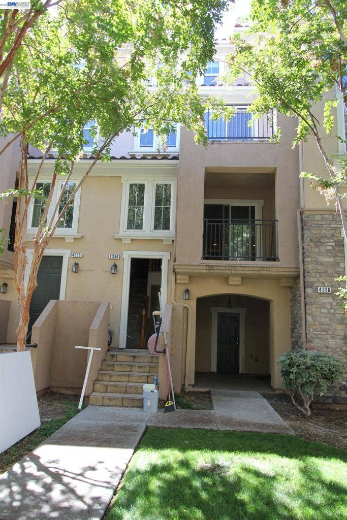 Property photo for 4336 FITZWILLIAM ST, Dublin, CA