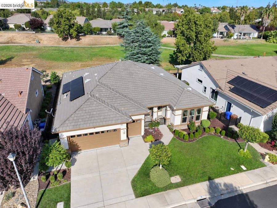 Property photo for 1109 Burghley Ln, Brentwood, CA