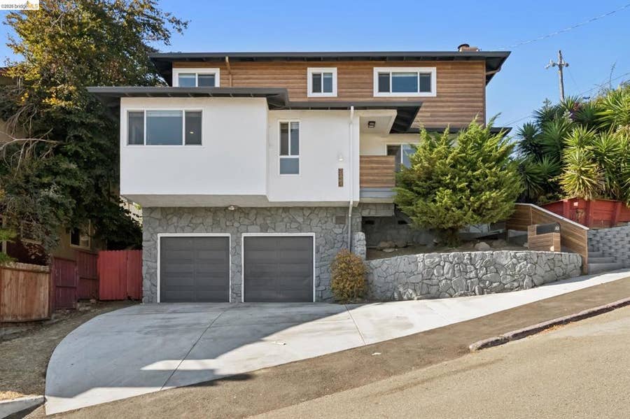 Property photo for 2121 166Th Ave, San Leandro, CA