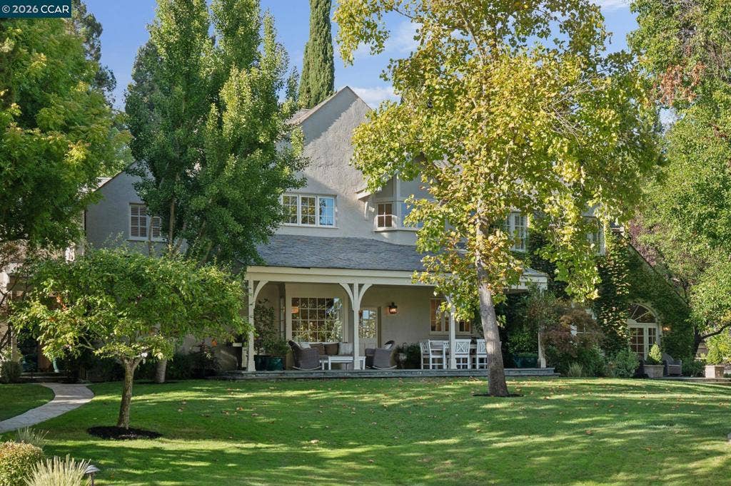 1232 Rose Ln, Lafayette, CA 94549