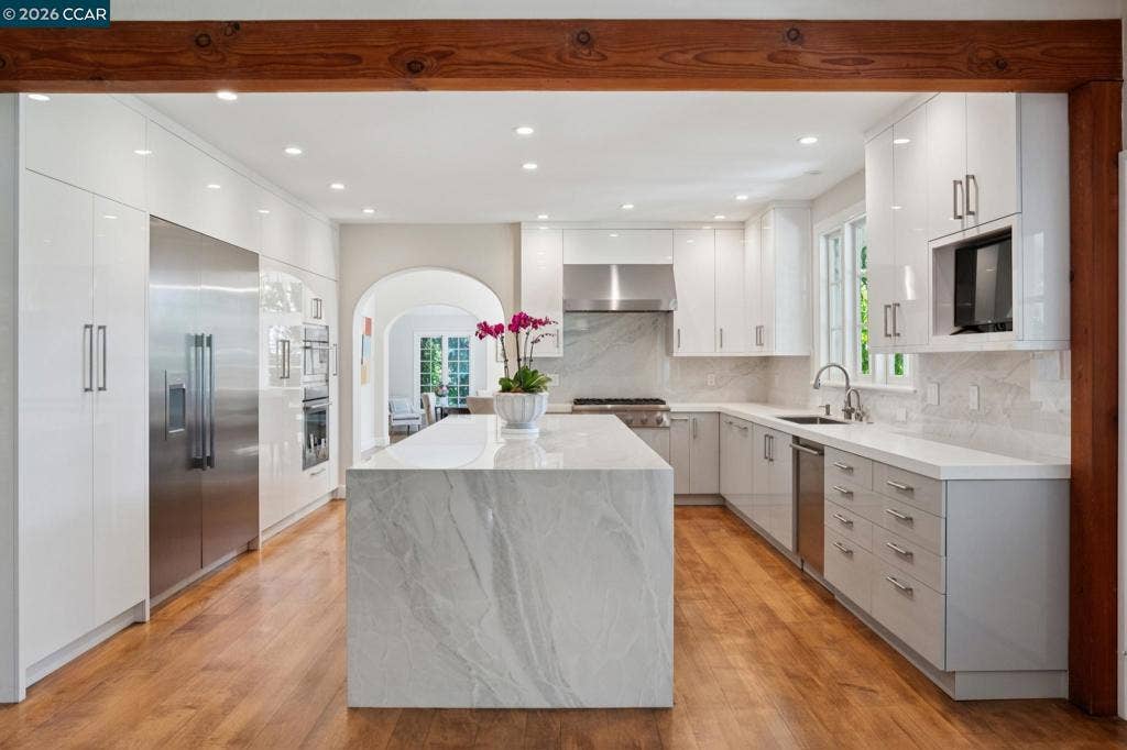 1232 Rose Ln, Lafayette, CA 94549